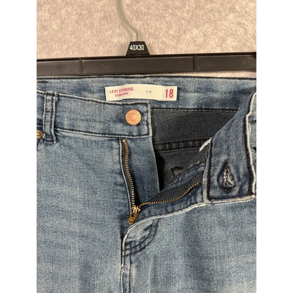 Levis signature levi